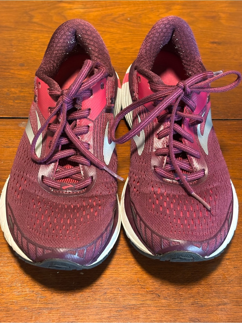 Brooks Women’s Adrenaline GTS 18 Running Shoes Purple/Maroon/Silver Size 6.5